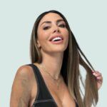 Foto Guendalina Tavassi inluencer vip in collaborazione con la clinica chirurgica flowers clinic. Chirurgia estetica, lifting, mastoplastica, liposuzione, addominoplastica, chirurgia dentale e trapianto di capelli con i nostri chirurghi specializzati in turchia. Sponsorizzata da Guendalina Tavassi
